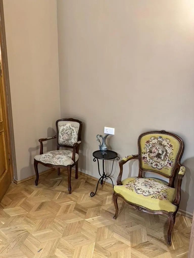 Lalis Apartment In Vake Tbilisi Gruzja