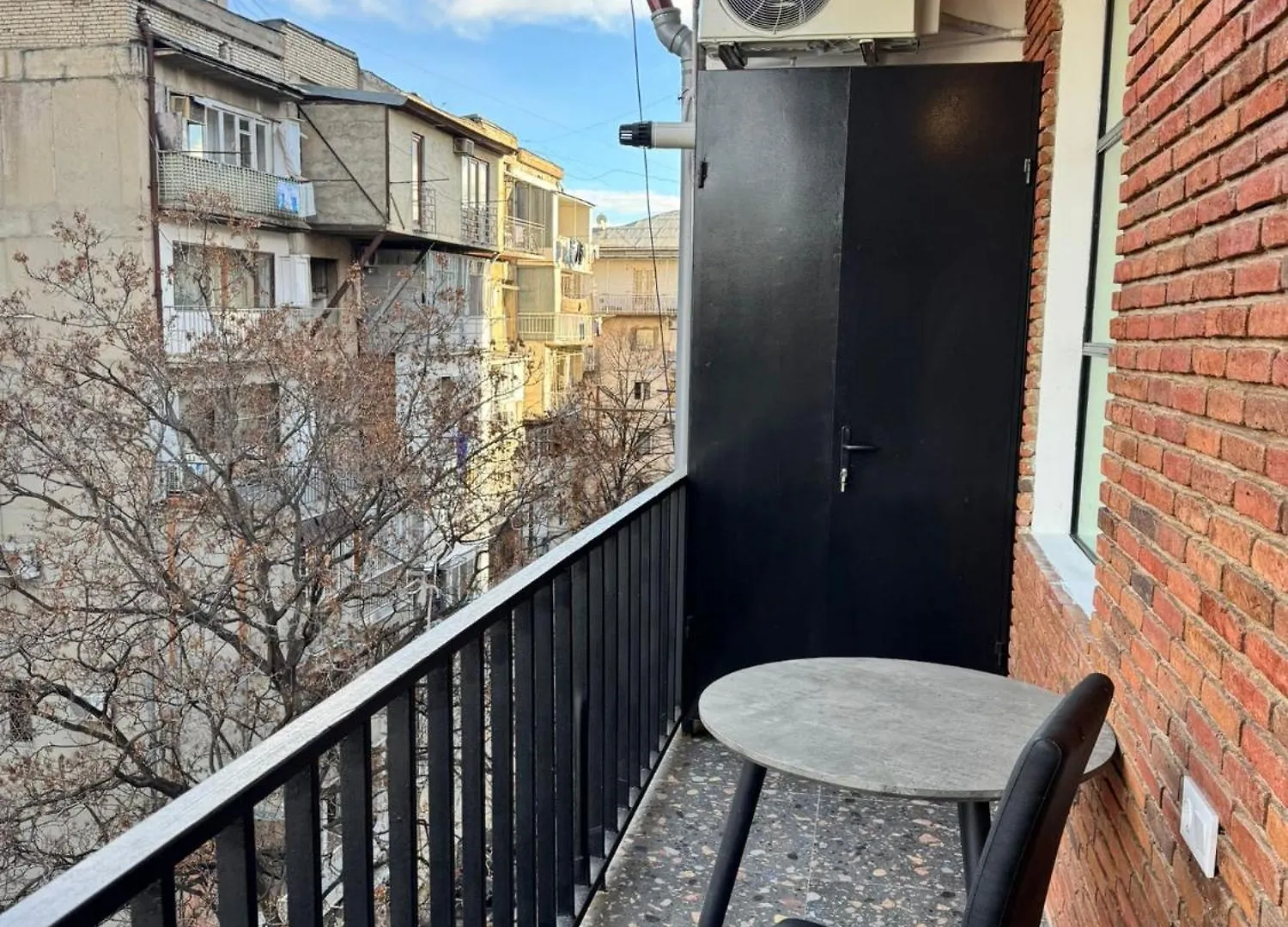 Lalis Apartment In Vake Tbilisi